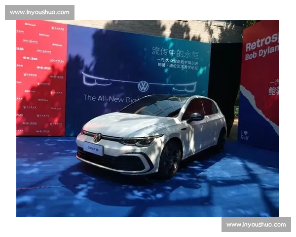 半凌空技术美学与实战价值驱动的现代足球进化之路